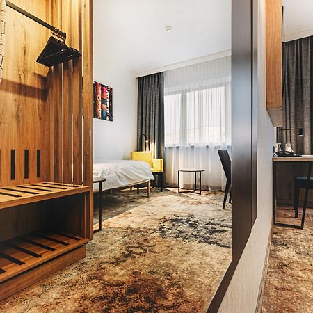 Qubus Hotel Lodz Екстериор снимка