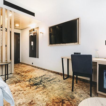 Qubus Hotel Lodz Екстериор снимка