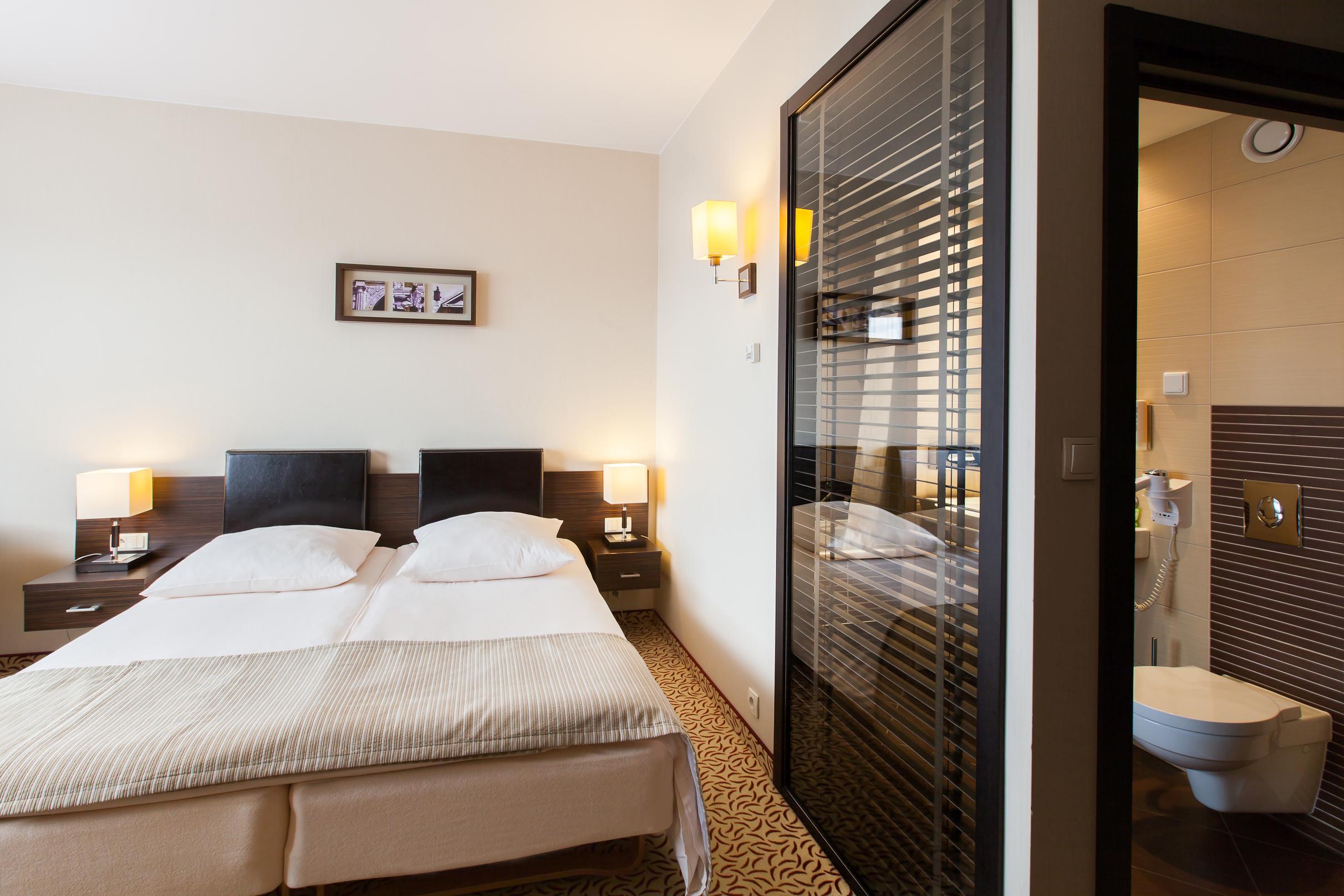 Qubus Hotel Lodz Екстериор снимка
